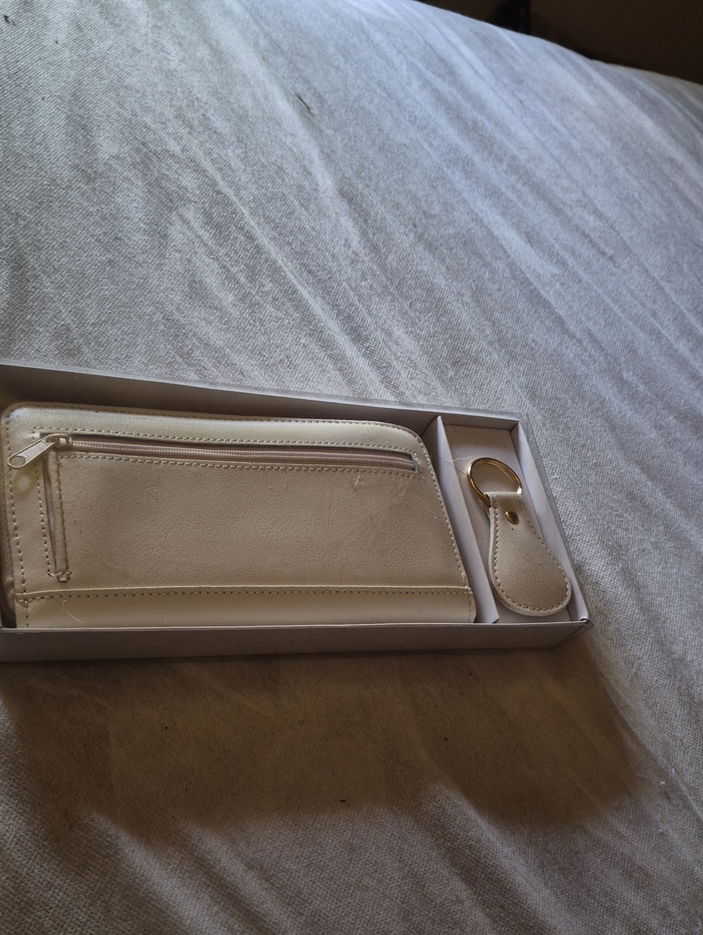 Cream Leather Phone Wallet with Gold Key Ring - Unbranded